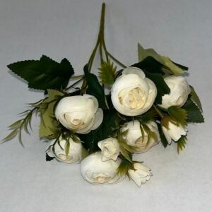 Kamelijų puokštelė